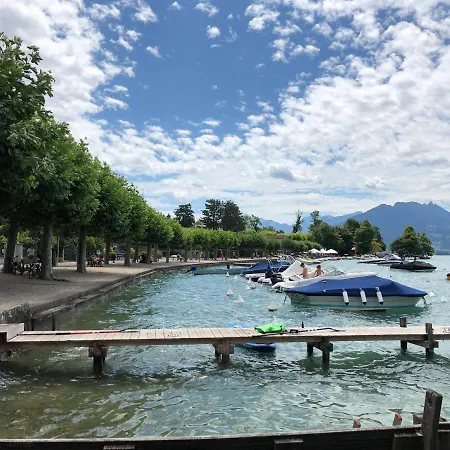 La Terrasse Du Veyrier-du-Lac